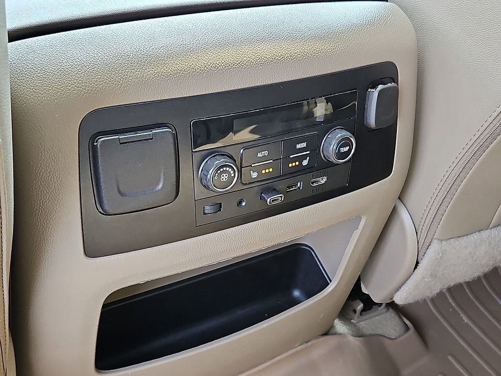 Certified 2020 Chevrolet Suburban LT AWD/4WD image 30