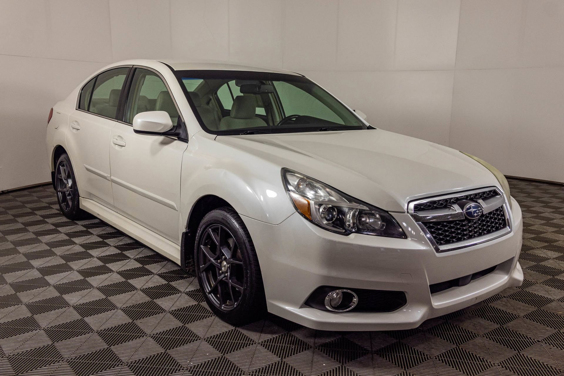 Used 2013 Subaru Legacy 2.5i Premium image 8