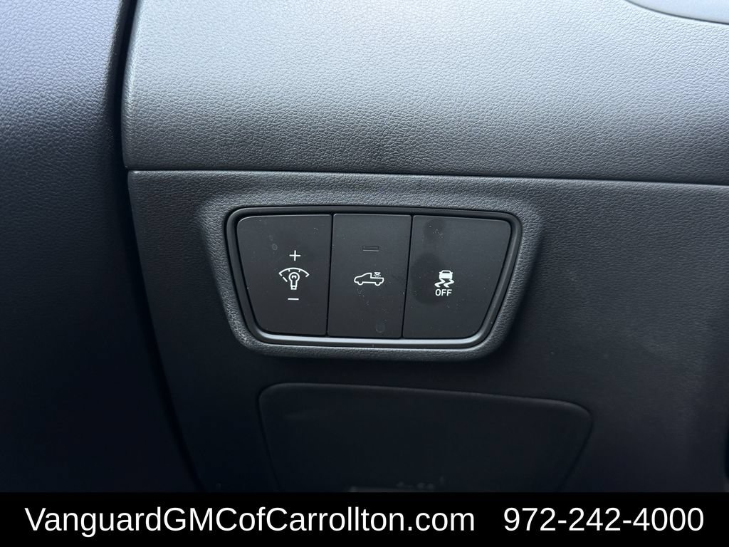 Used 2024 Hyundai Santa Cruz Night AWD/4WD image 27