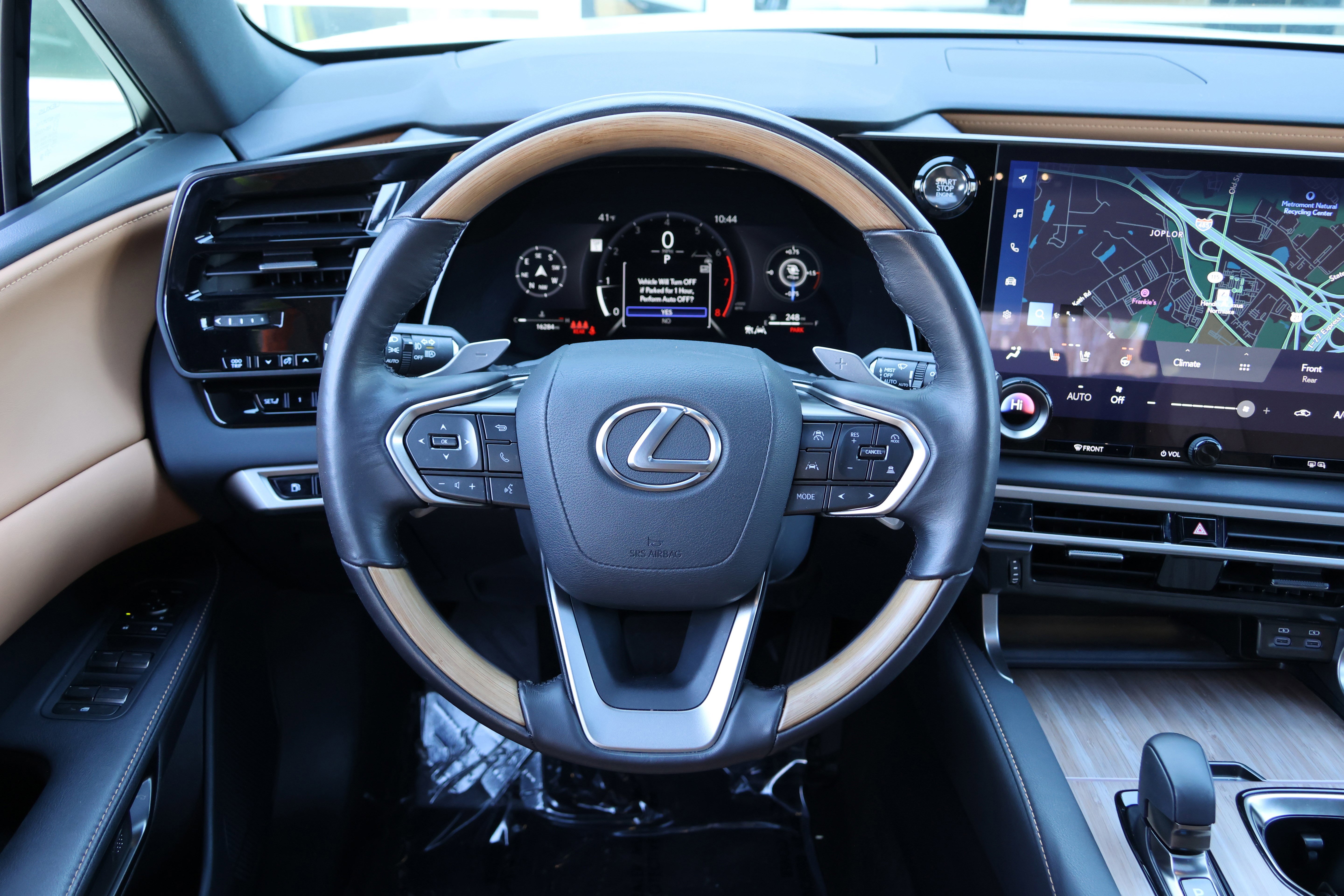 Used 2025 Lexus RX 350 Premium w/ Accessory Package (Z1) image 17