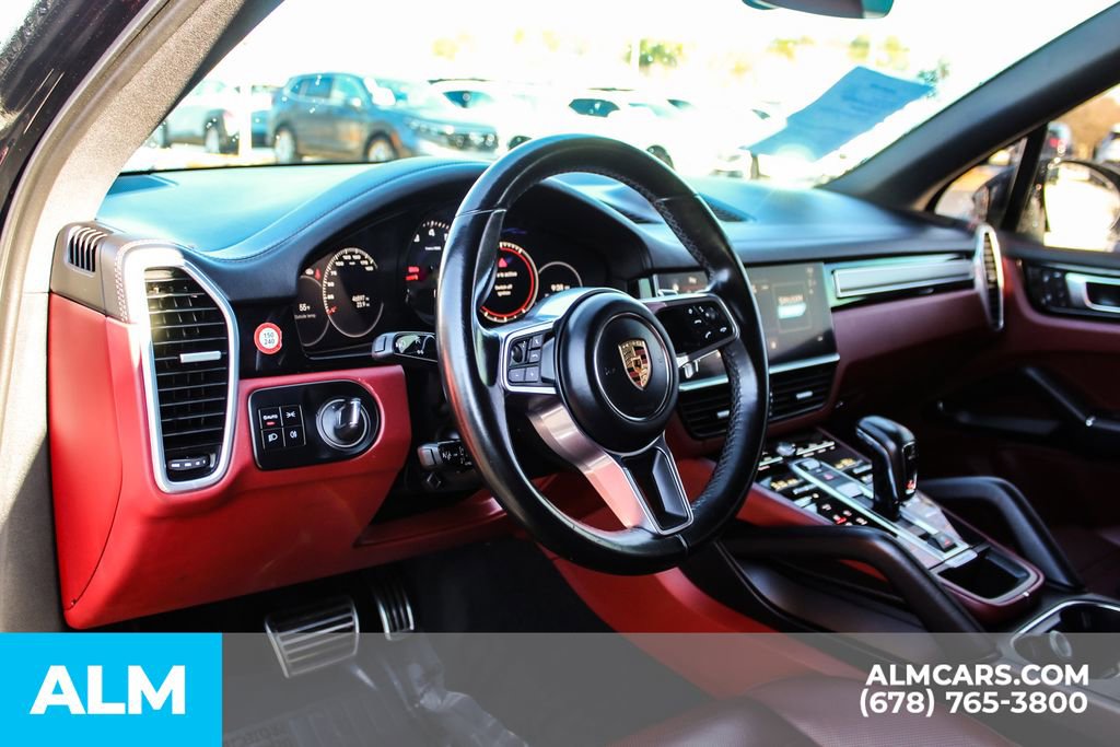 Used 2023 Porsche Cayenne S Platinum w/ Premium Package Plus image 29