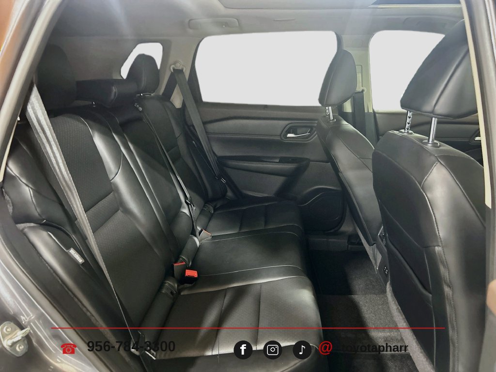 Used 2023 Nissan Rogue SV w/ SV Premium B Package FWD image 26