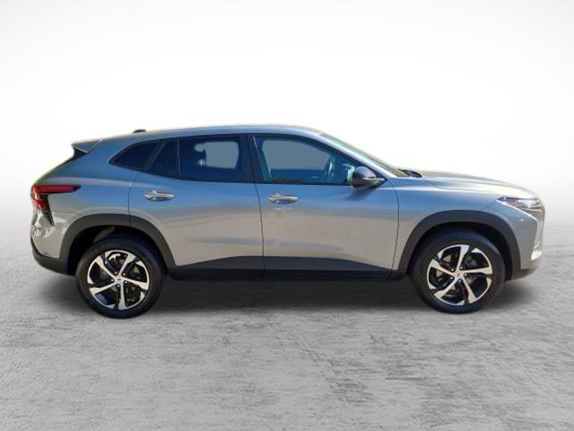 Used 2024 Chevrolet Trax RS image 5