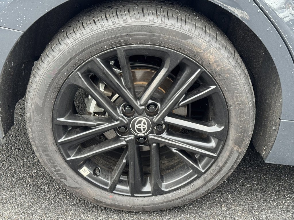 Used 2025 Toyota Camry SE w/ Convenience Package image 25