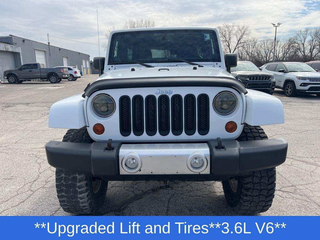 Used 2013 Jeep Wrangler Unlimited Sahara w/ Dual Top Group image 4