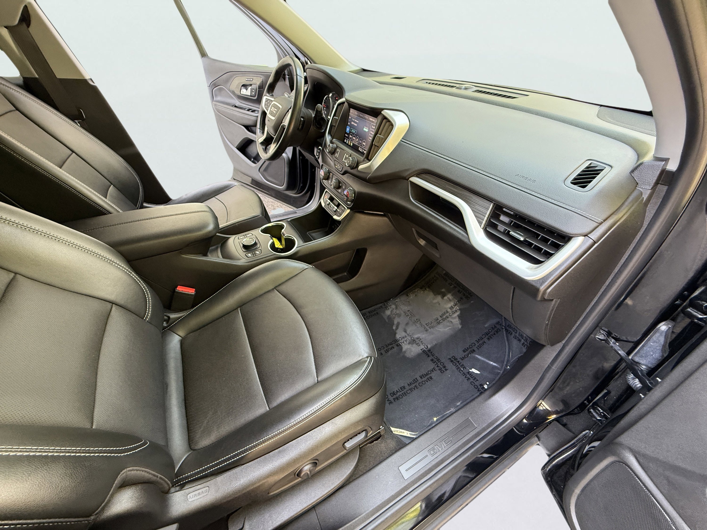 Used 2022 GMC Terrain SLT image 29