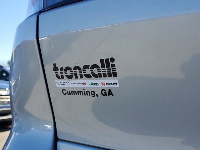 Certified 2022 Jeep Grand Cherokee Overland w/ Luxury Tech Group IV image 11