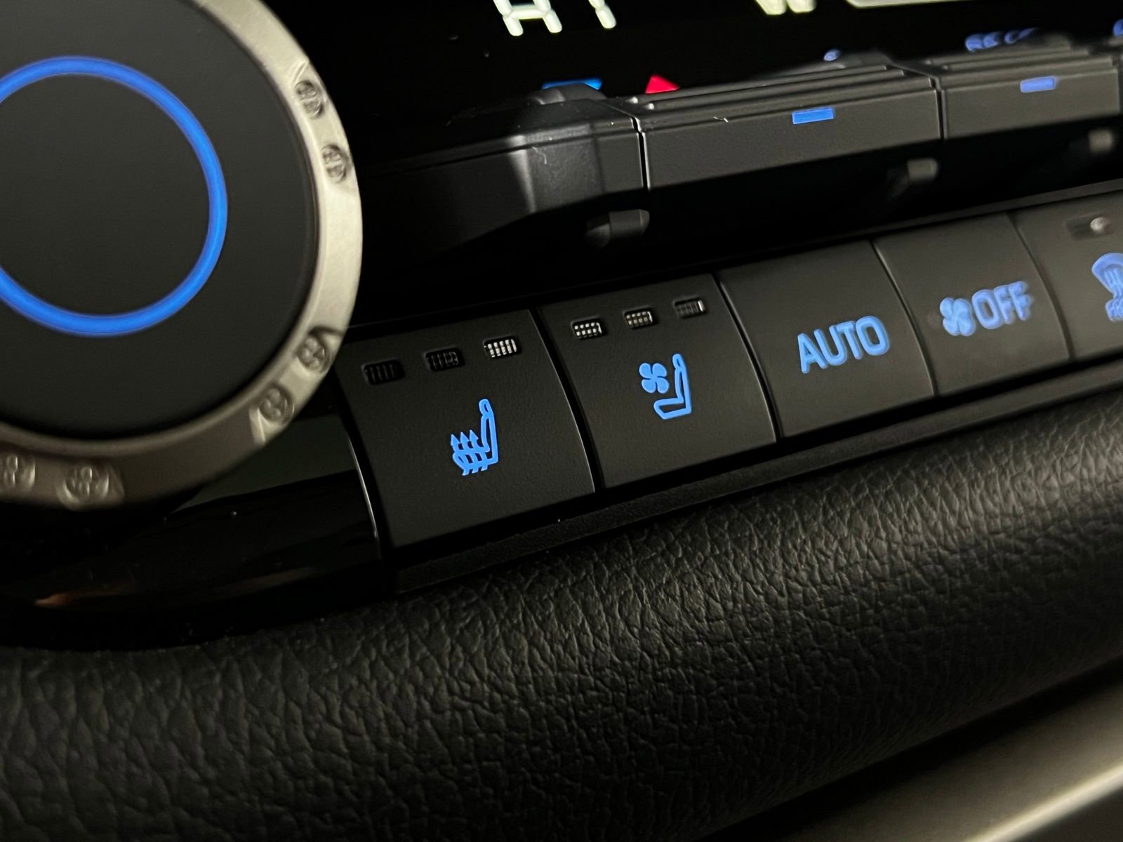 Certified 2023 Toyota Sequoia Limited image 22