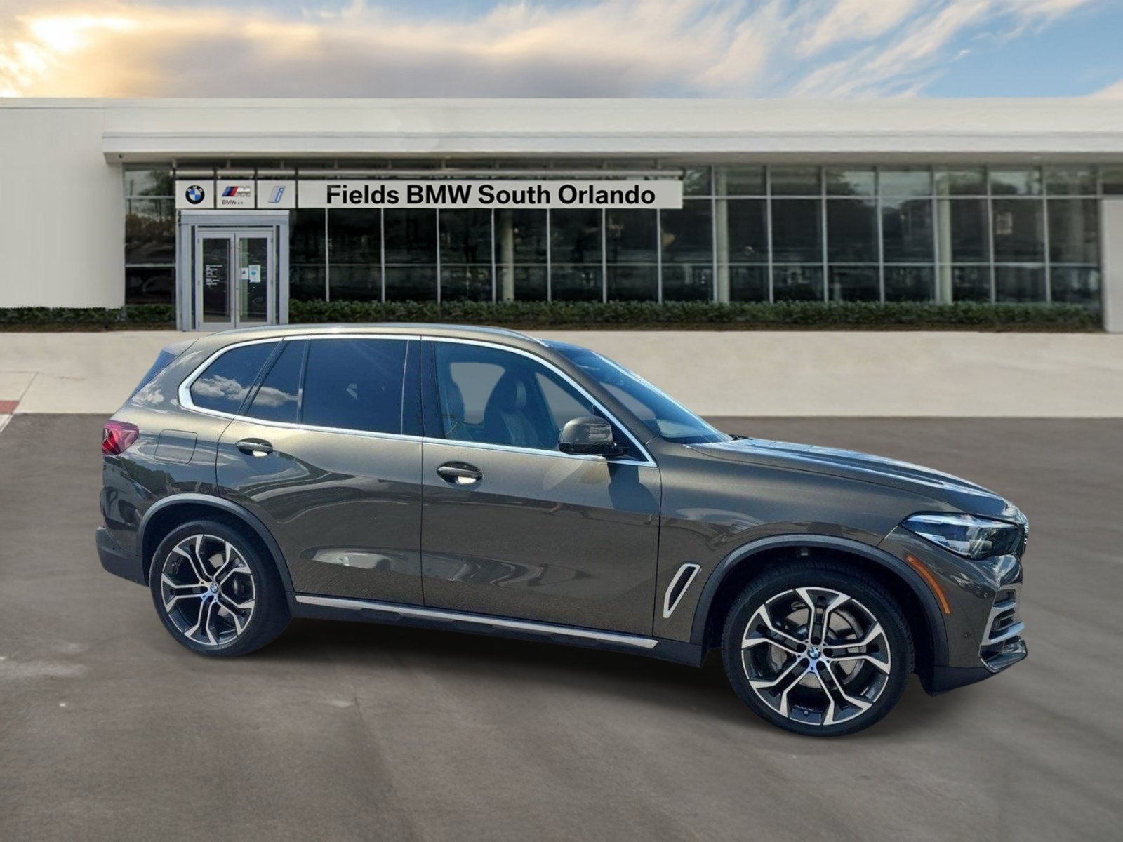 Used 2023 BMW X5 sDrive40i w/ Climate Comfort Package