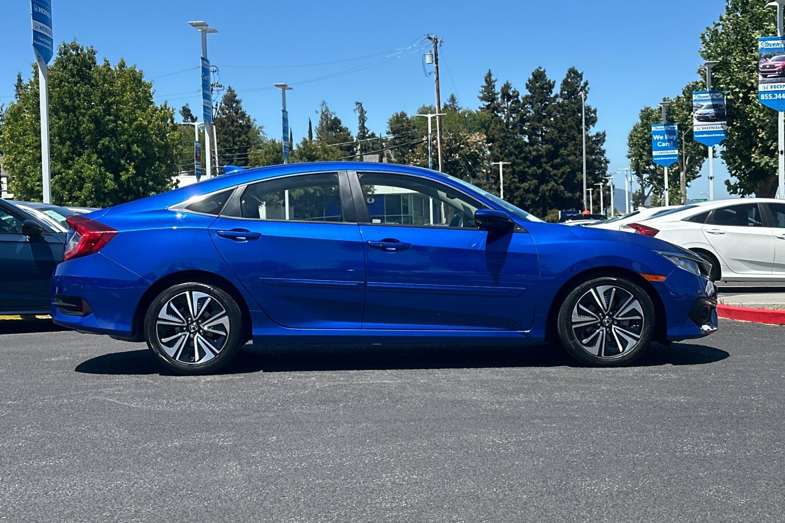 Used 2018 Honda Civic EX-L image 7