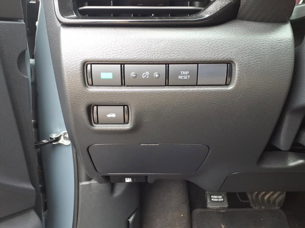 Used 2024 Nissan Sentra SV image 17