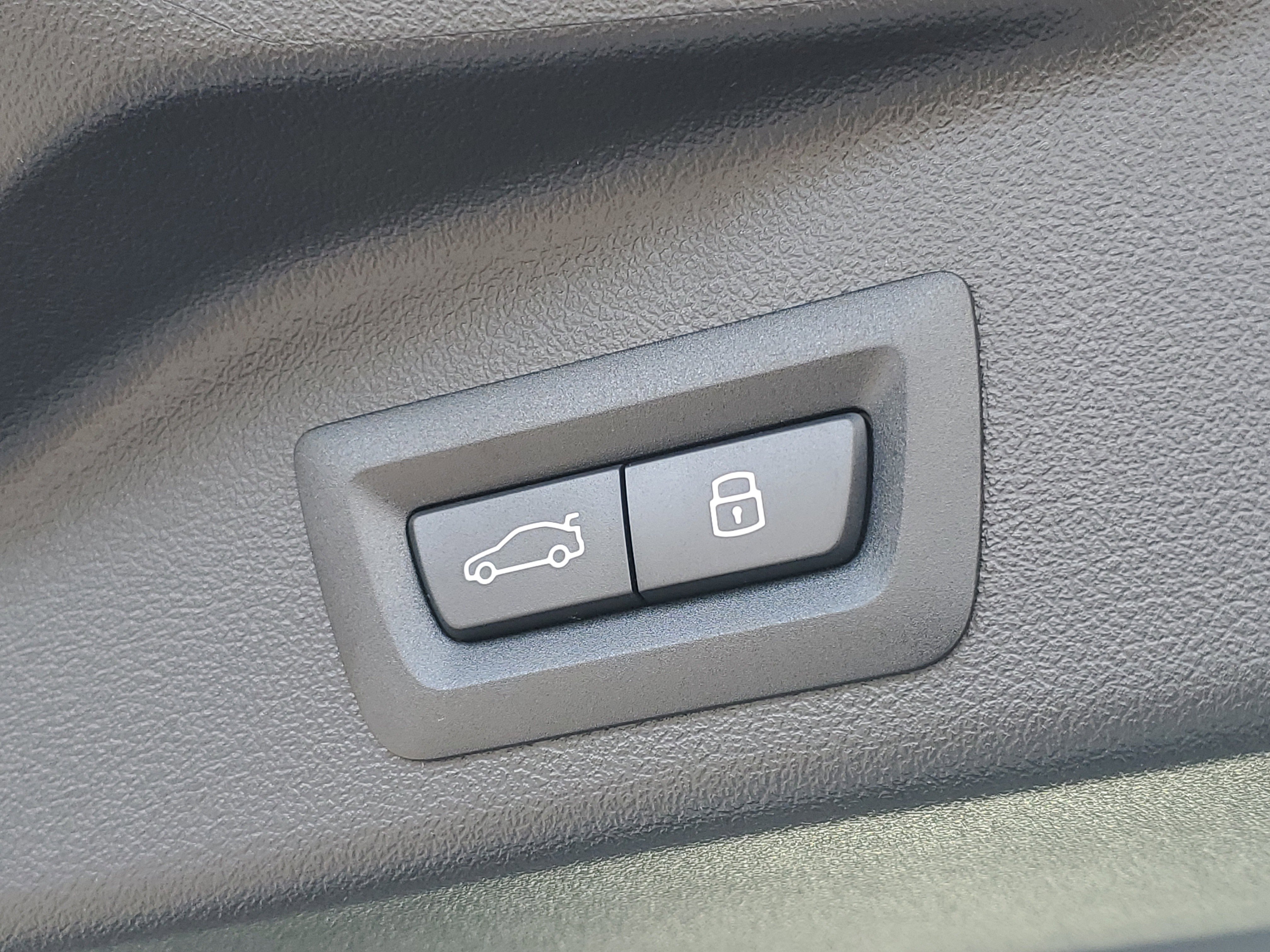 New 2026 BMW X5 M Competition w/ Executive Package image 28