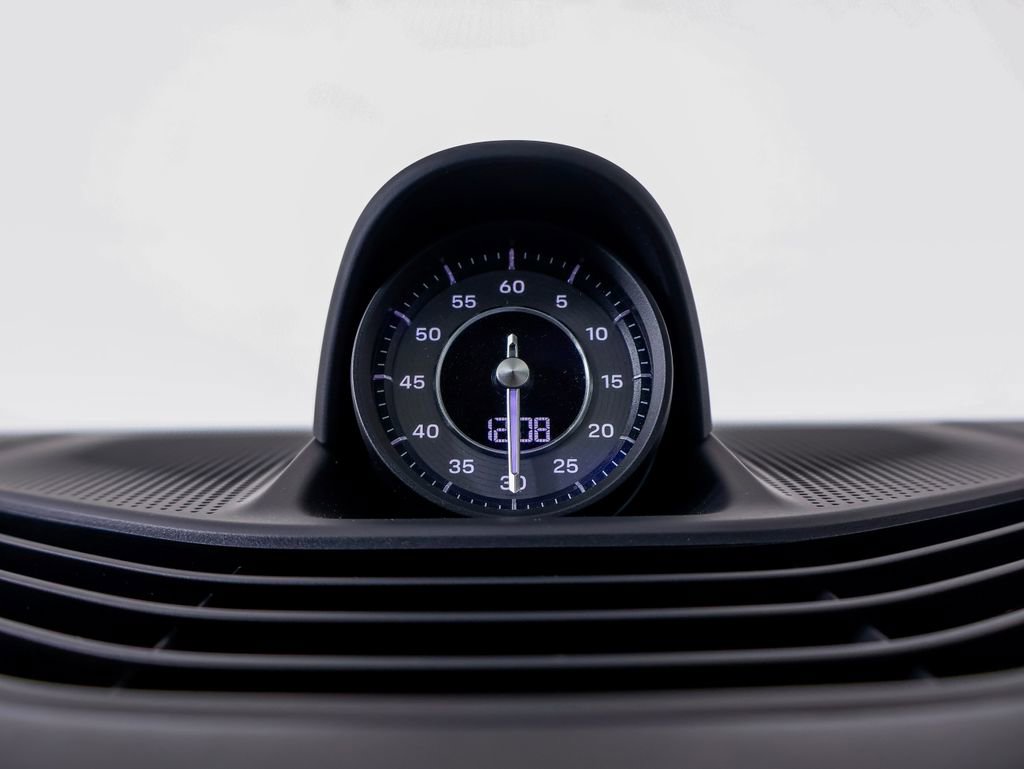 Used 2020 Porsche Taycan Turbo S AWD/4WD image 16