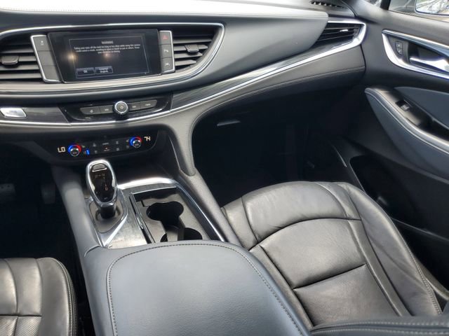 Used 2019 Buick Enclave Premium image 16