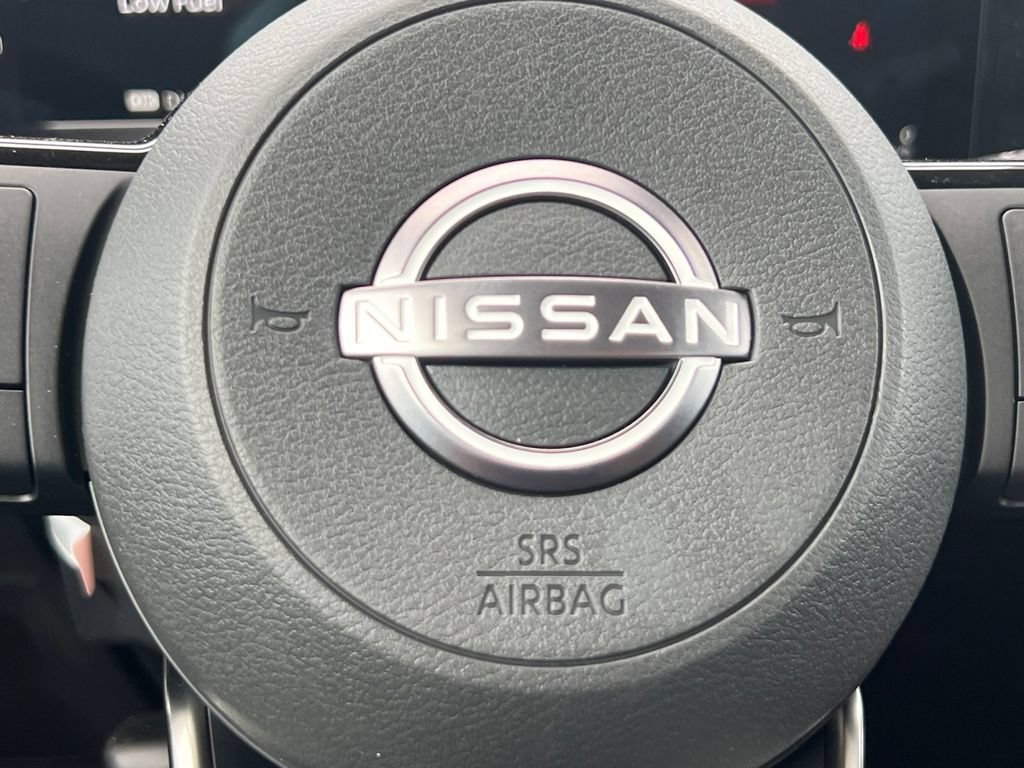 New 2027 Nissan Kicks SR w/ Cold Weather Package FWD image 6