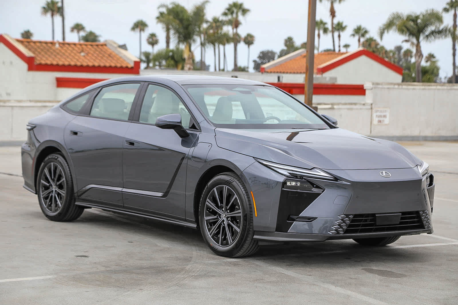 Used 2026 Lexus ES 350e w/ Convenience Package FWD image 4