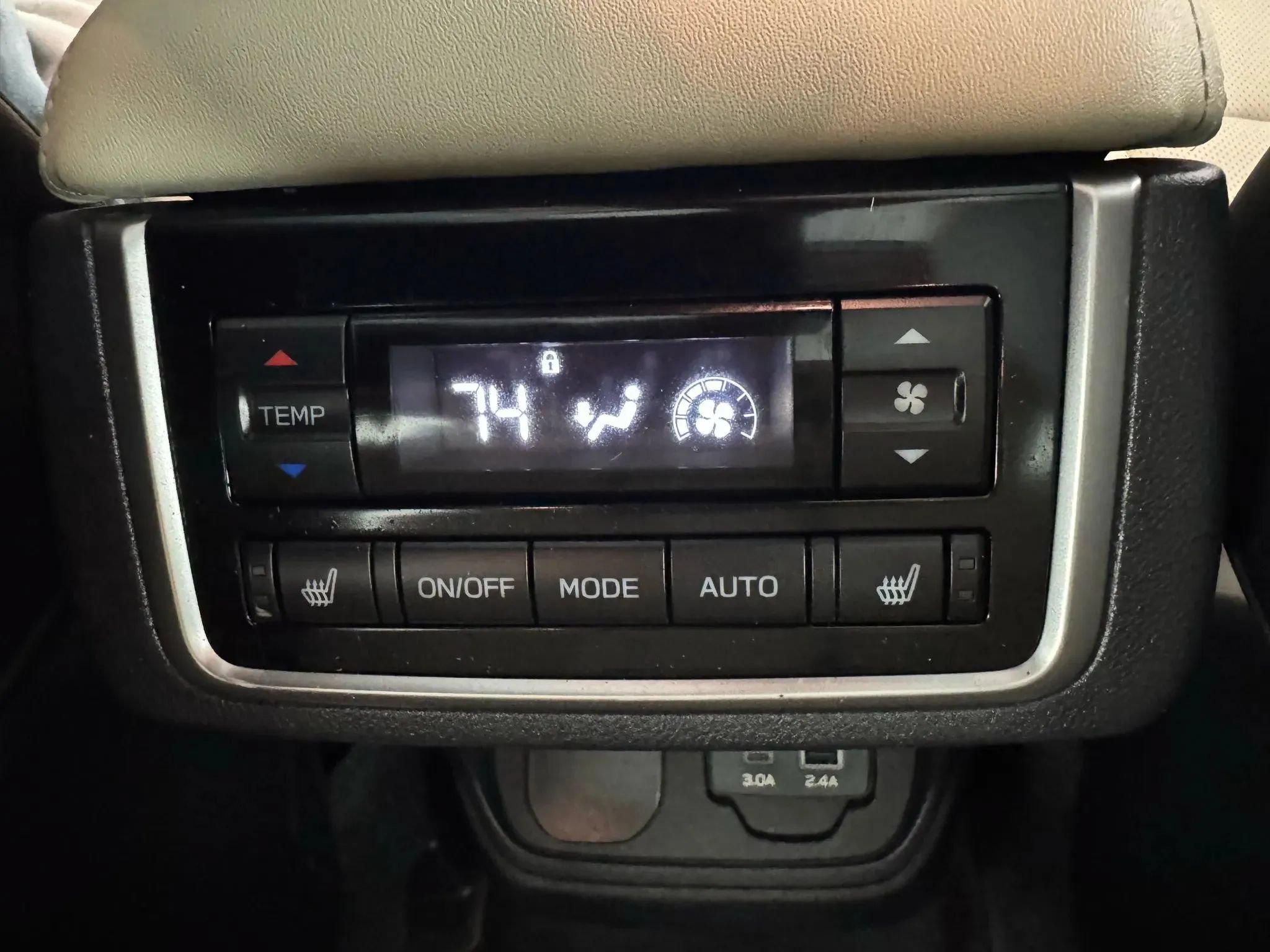 Used 2024 Subaru Ascent Limited w/ Technology Package AWD/4WD image 40