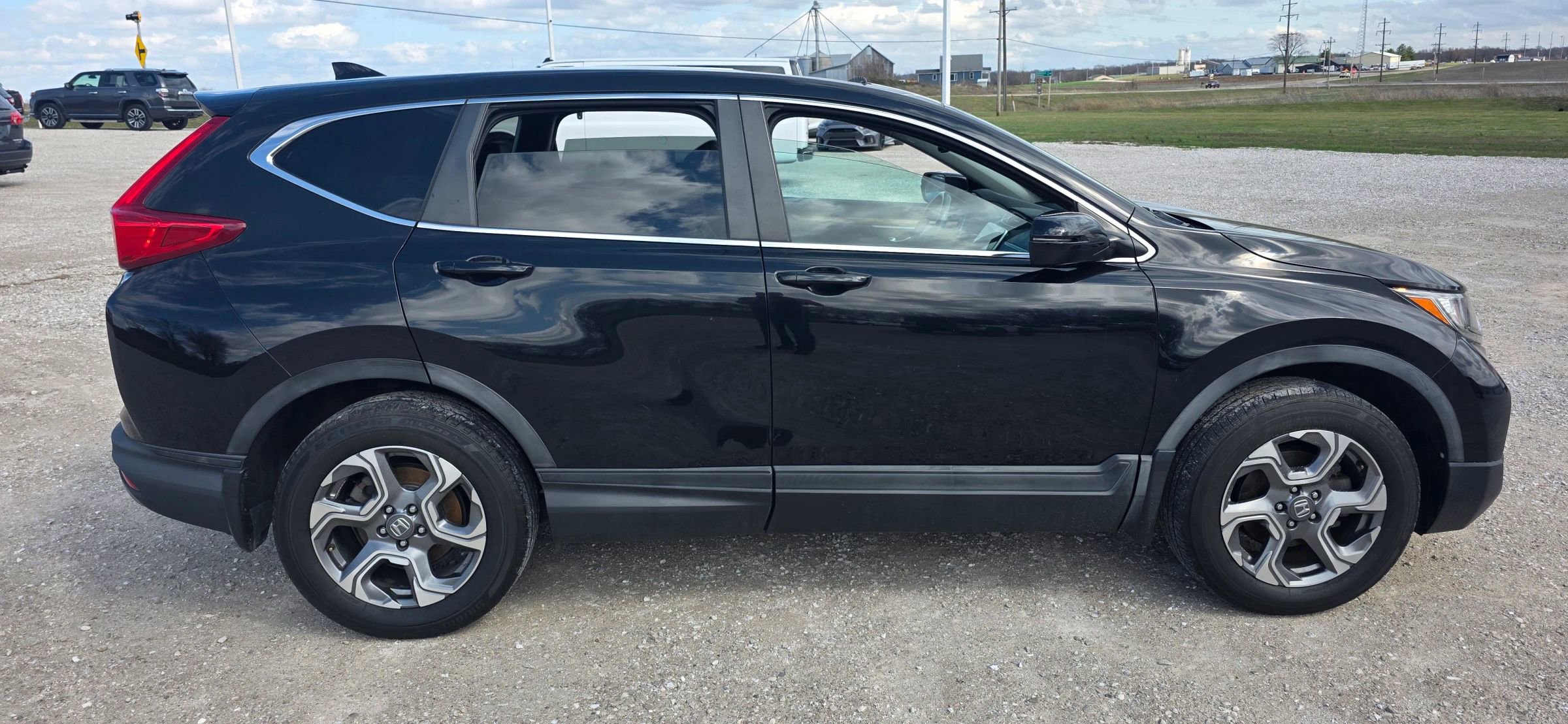 Used 2017 Honda CR-V EX-L image 2