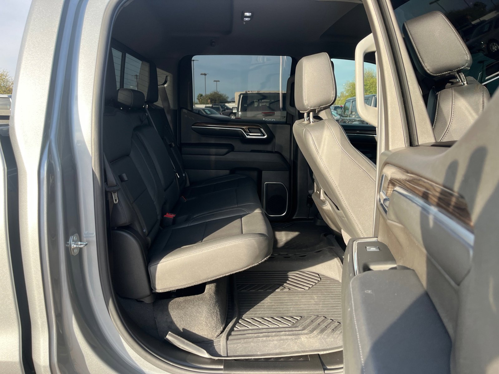 Used 2024 Chevrolet Silverado 1500 RST image 18