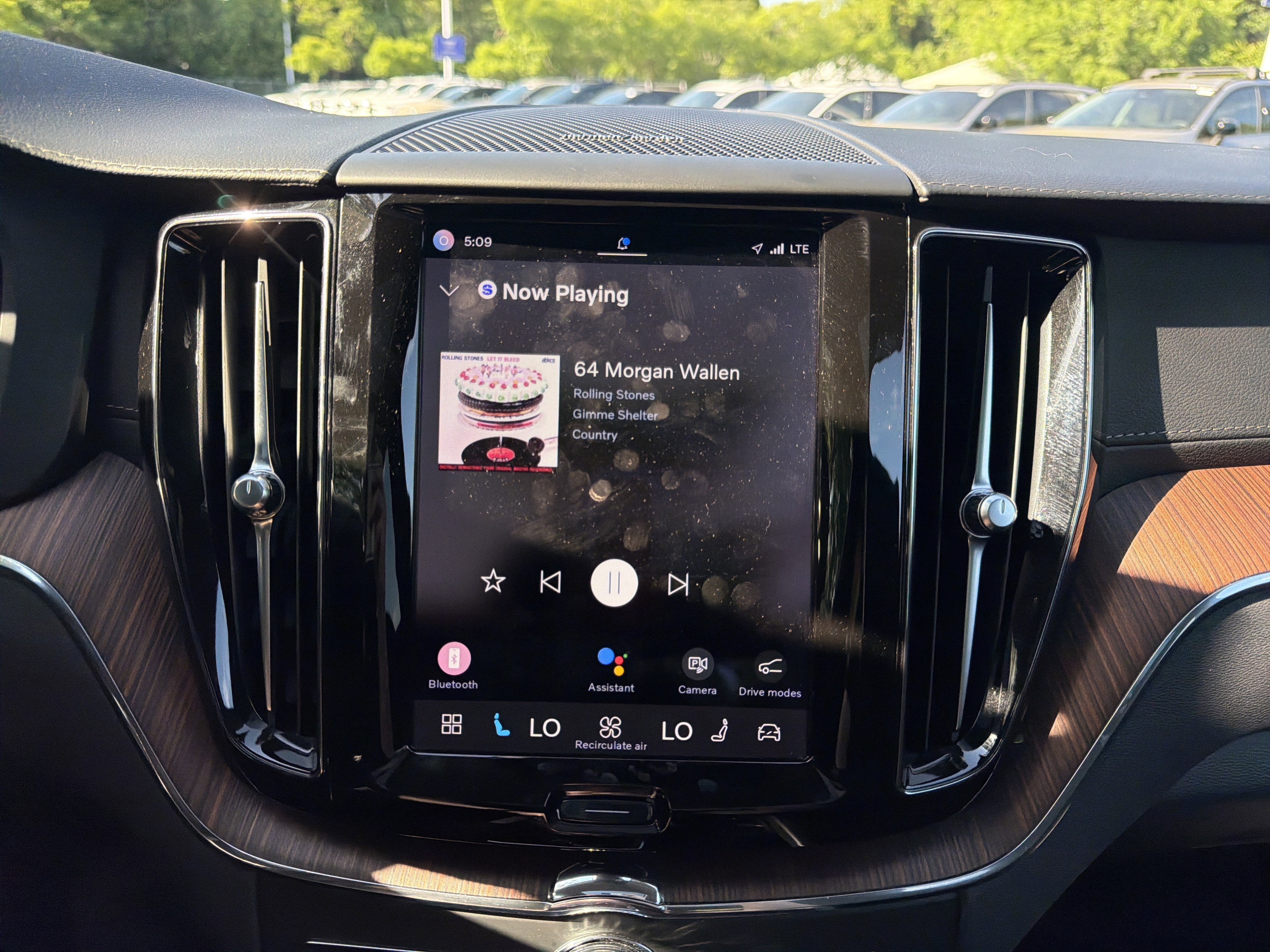 Certified 2023 Volvo XC60 B5 Ultimate image 23