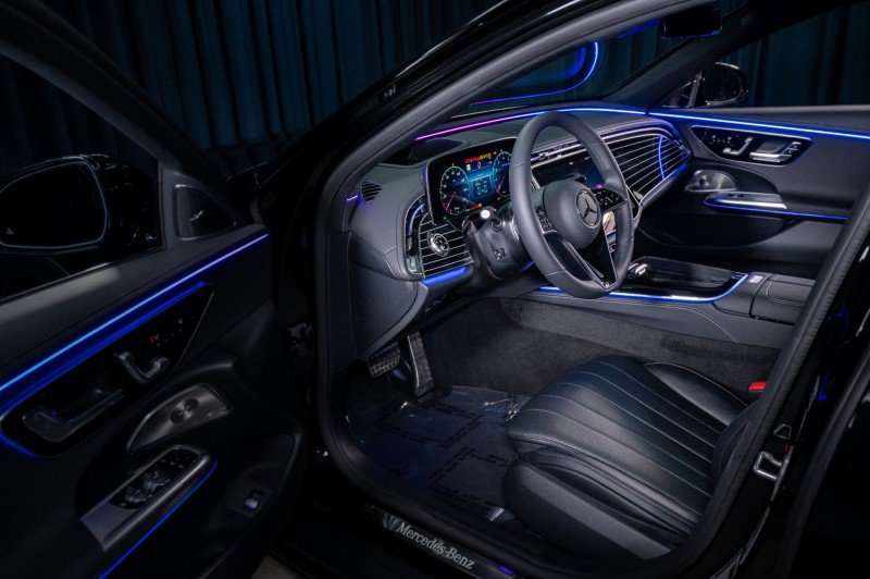 New 2026 Mercedes-Benz E 450 4MATIC All-Terrain Wagon image 10