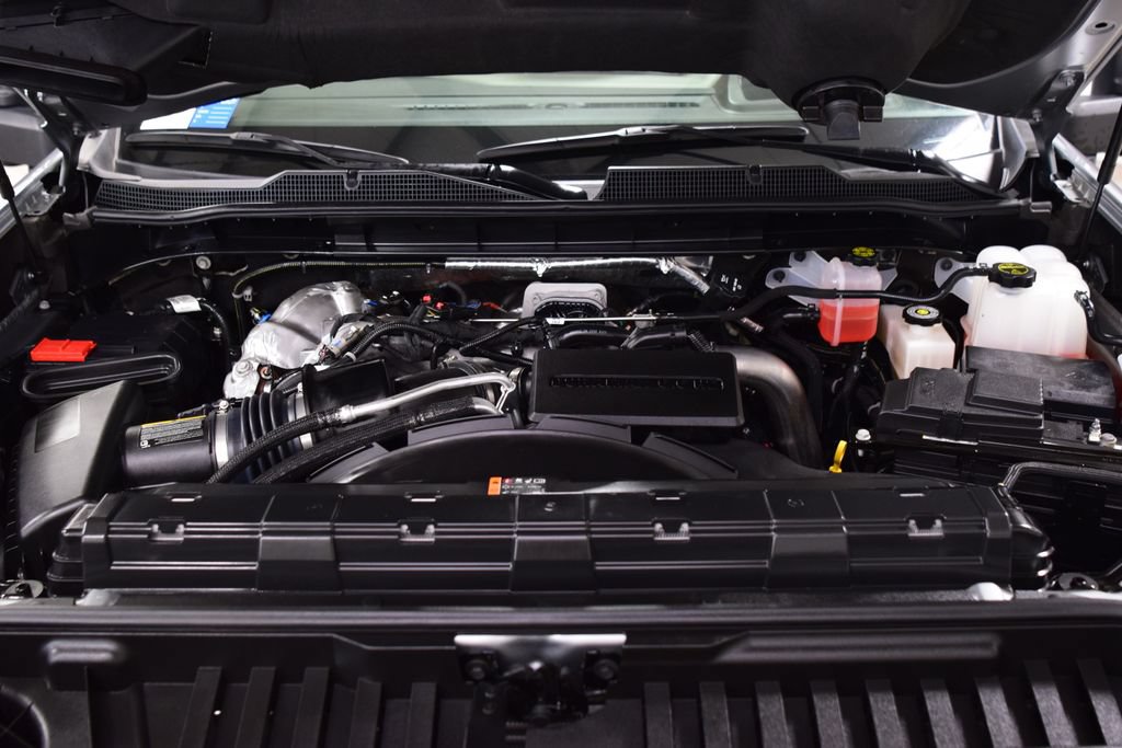 Used 2025 Chevrolet Silverado 3500 LTZ w/ LTZ Premium Package AWD/4WD image 33