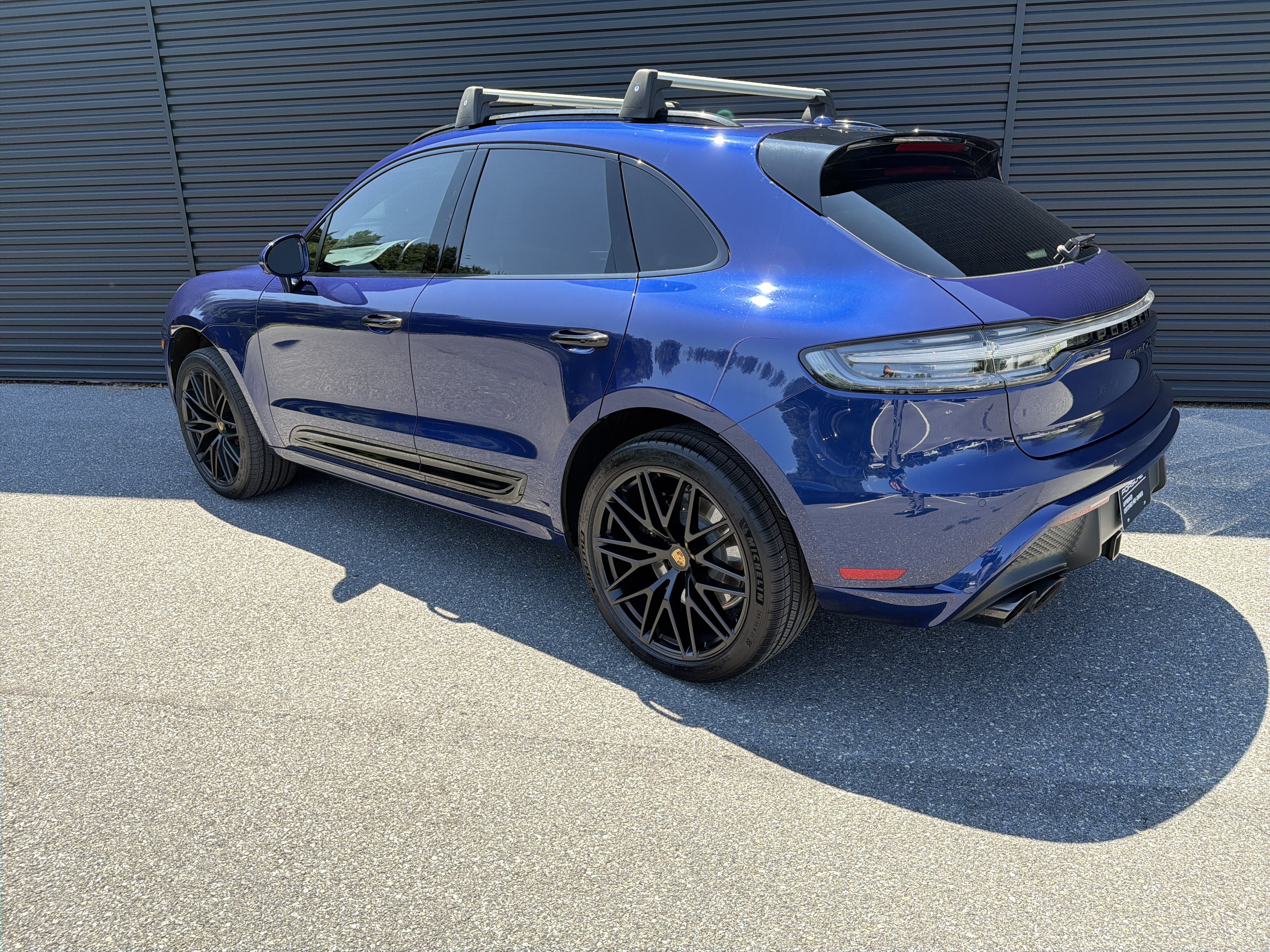 Certified 2023 Porsche Macan GTS AWD/4WD image 3