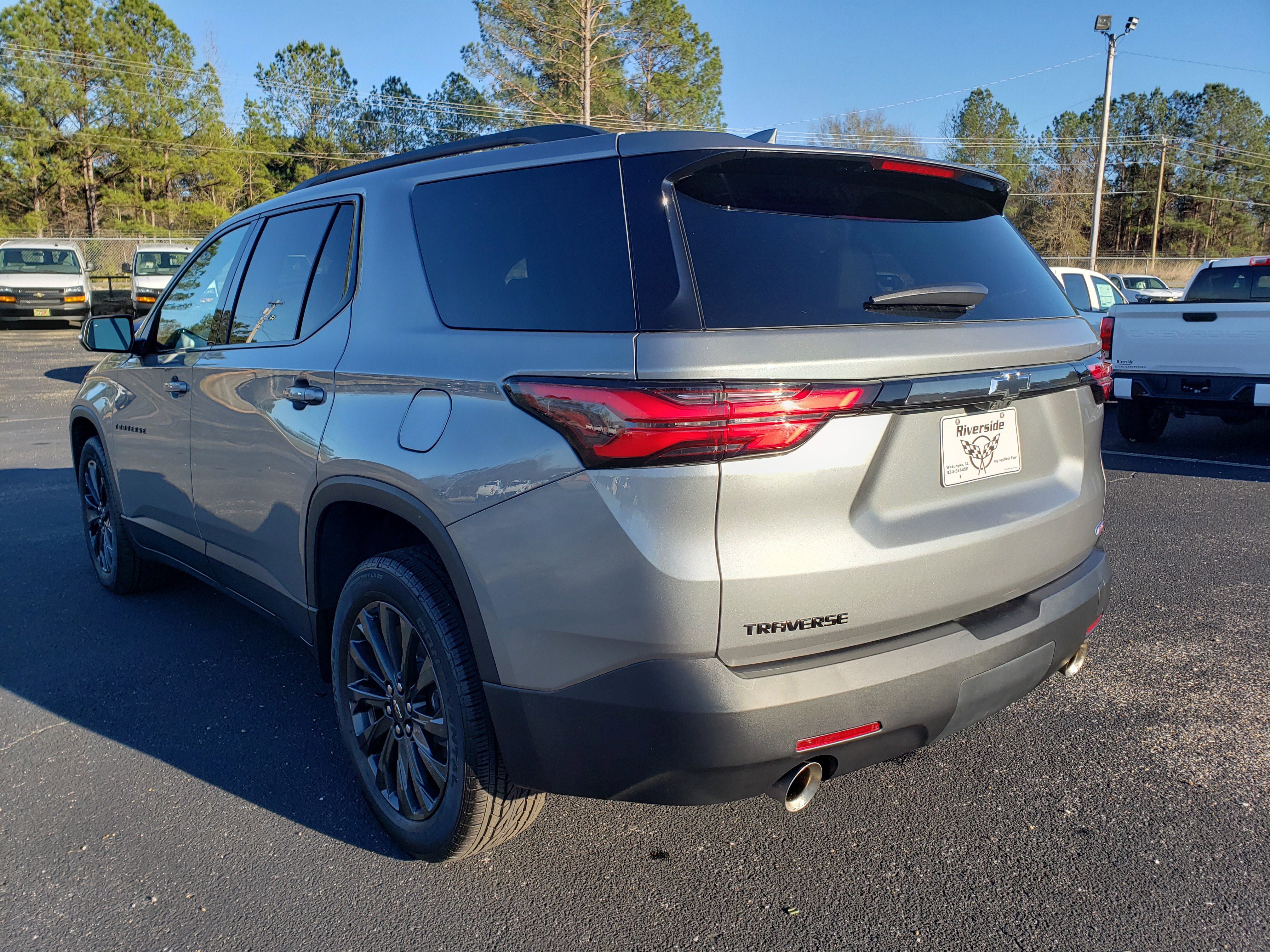 Used 2023 Chevrolet Traverse RS w/ LPO, Floor Liner Package image 4