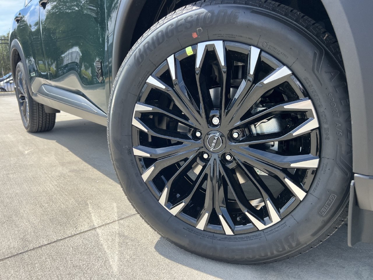 New 2027 Nissan Rogue Dark Armor FWD image 6