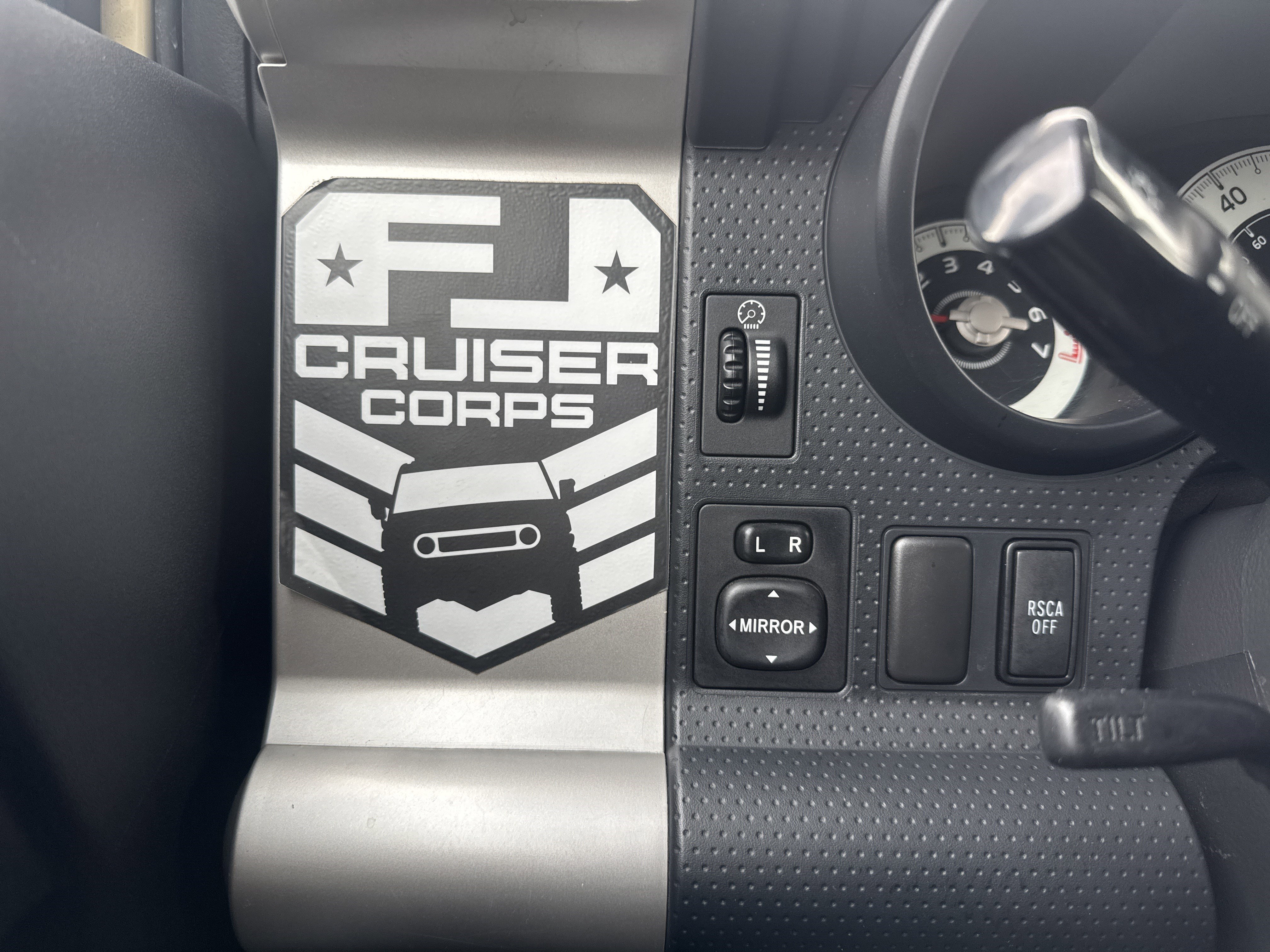 Used 2010 Toyota FJ Cruiser 4WD image 32