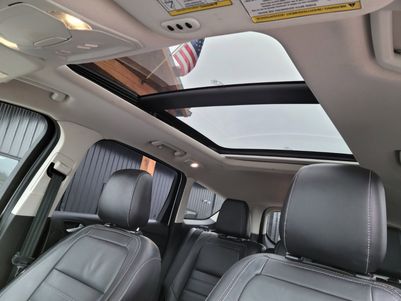 Used 2018 Ford Escape Titanium image 18