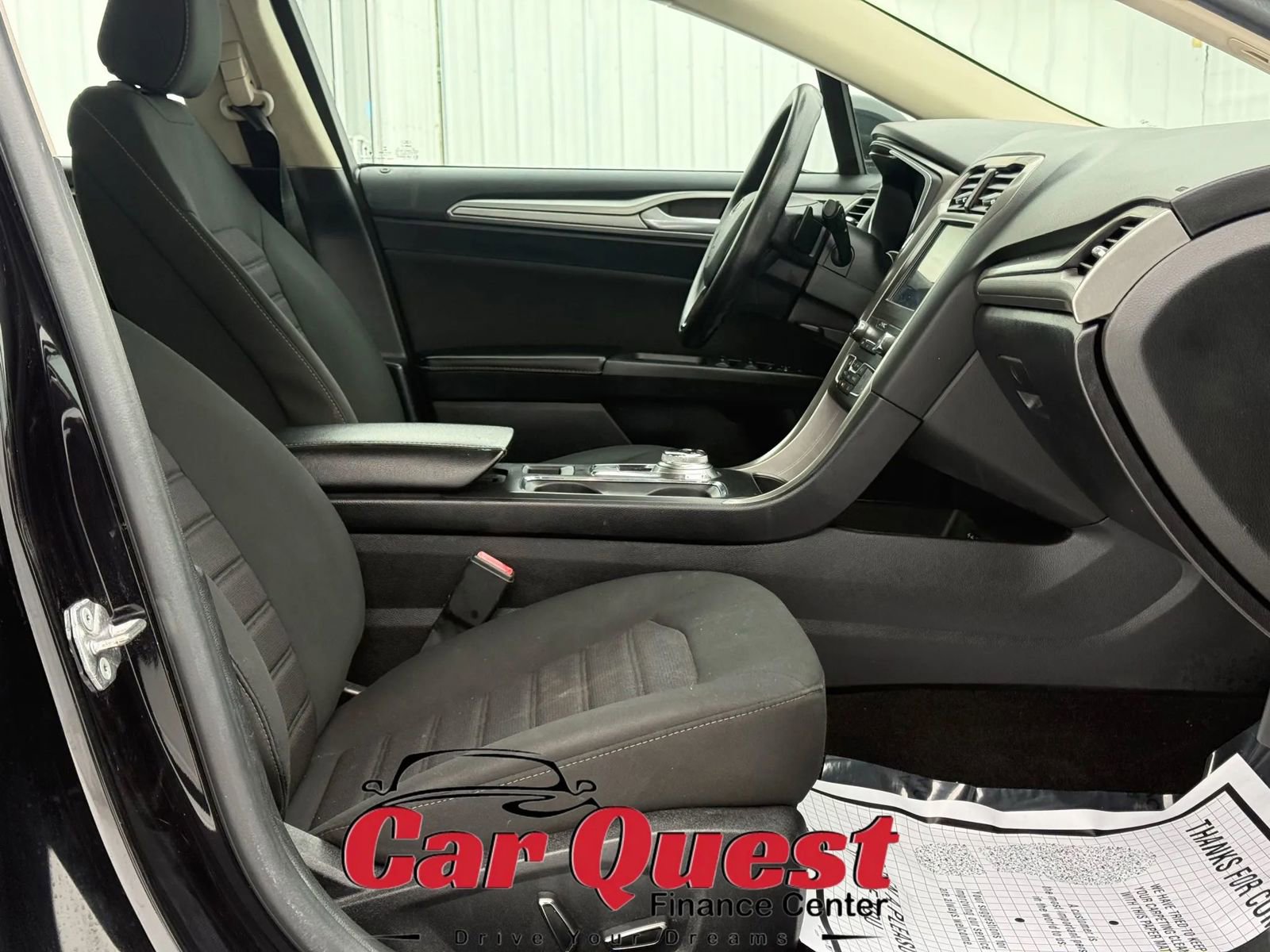 Used 2020 Ford Fusion SE image 16