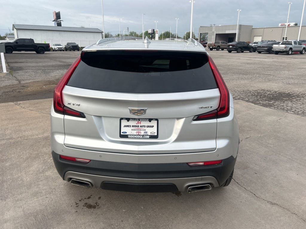 Used 2020 Cadillac XT4 Premium Luxury w/ Cold Weather Package image 7