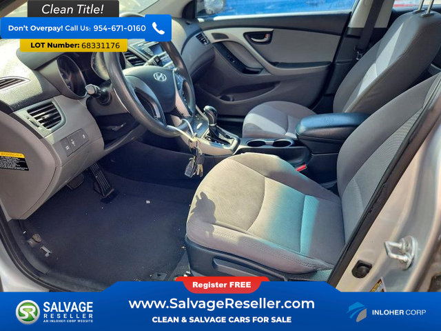 Used 2014 Hyundai Elantra SE FWD image 9