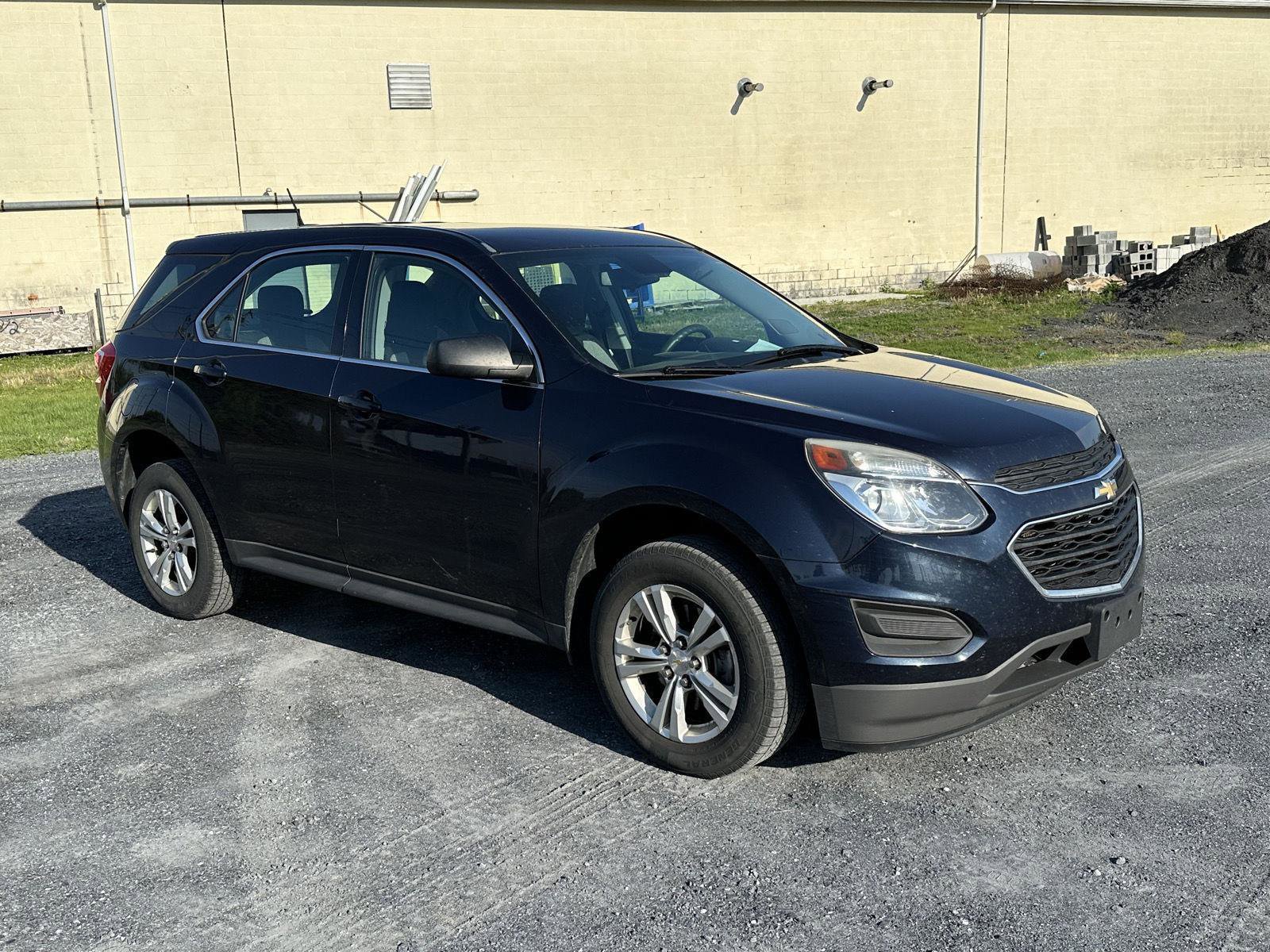 Used 2016 Chevrolet Equinox LS FWD image 2