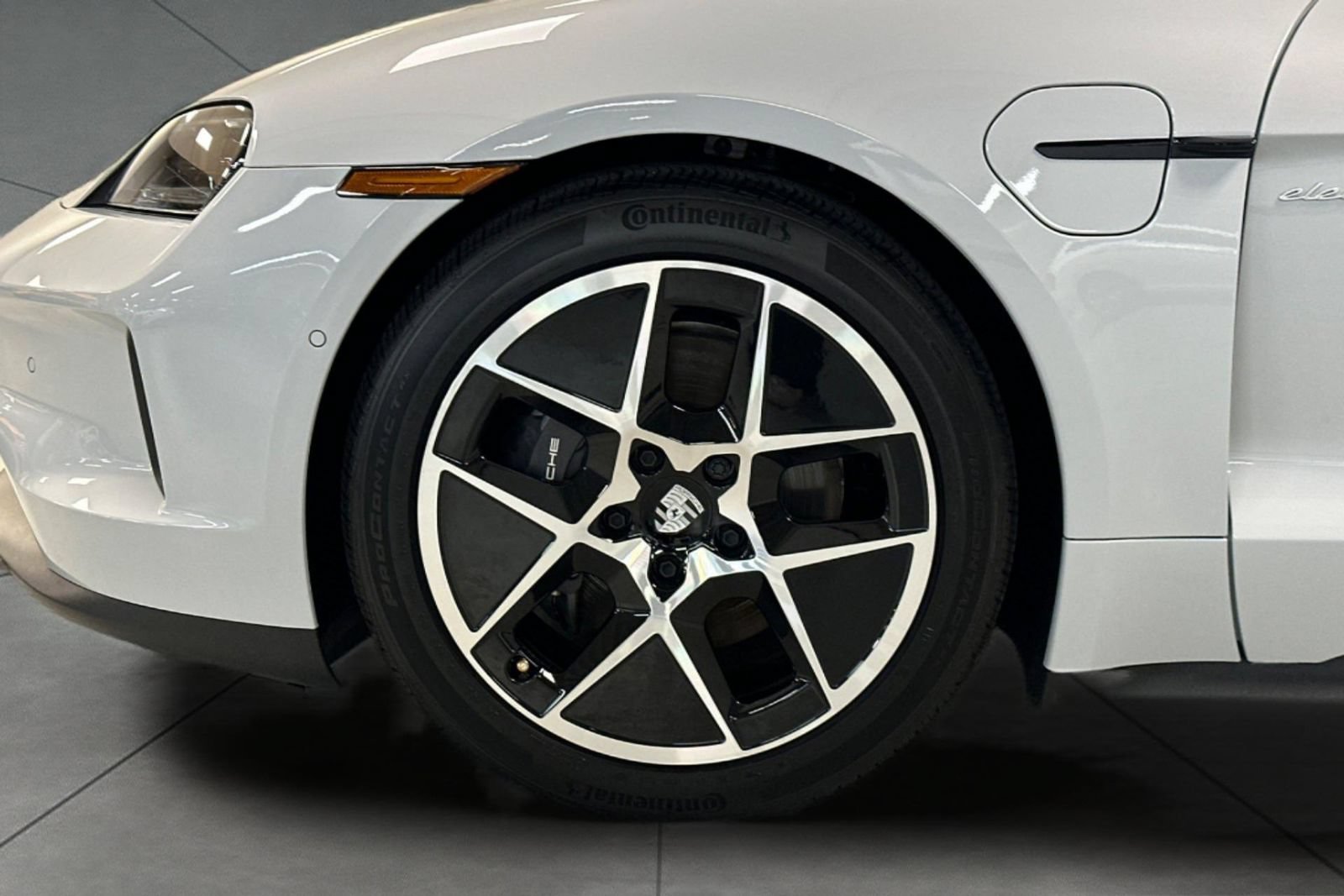 New 2025 Porsche Taycan RWD image 12