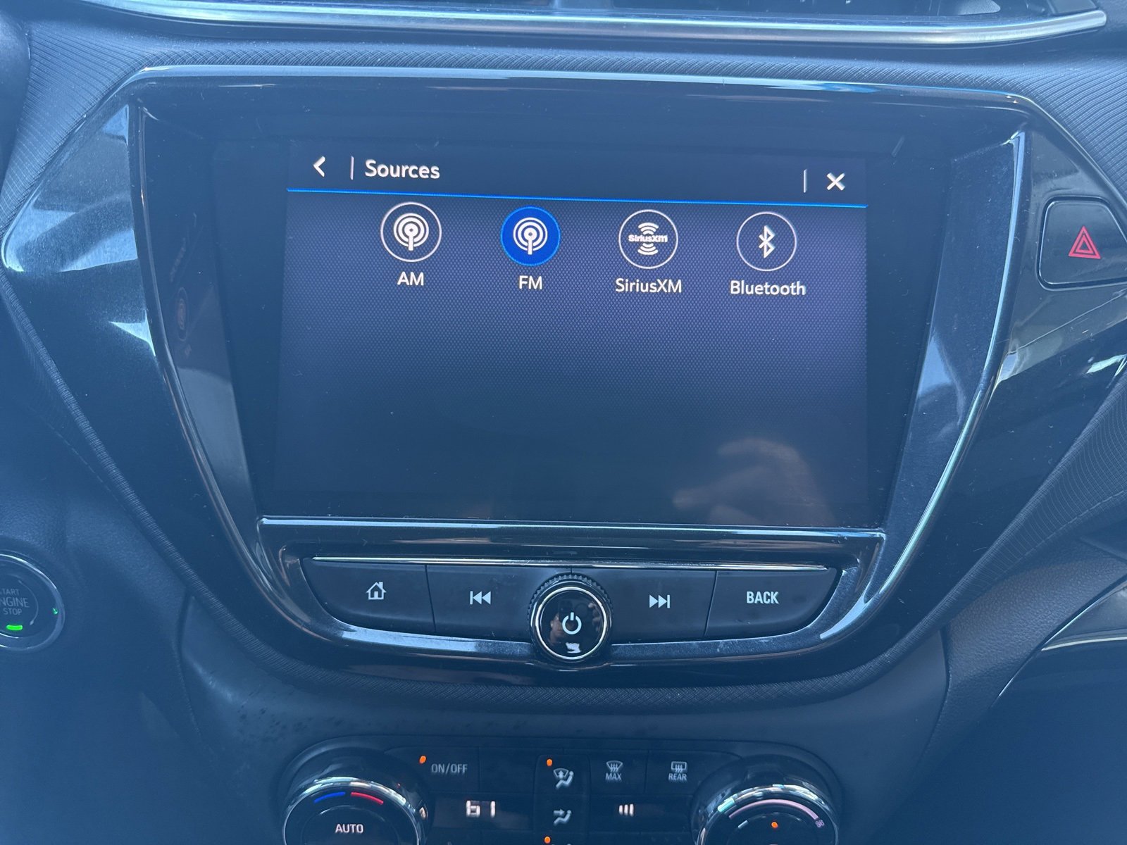 Used 2022 Chevrolet TrailBlazer LT w/ Convenience Package image 22