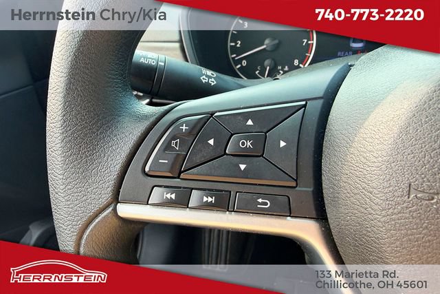 Used 2025 Nissan Altima 2.5 SV FWD image 16