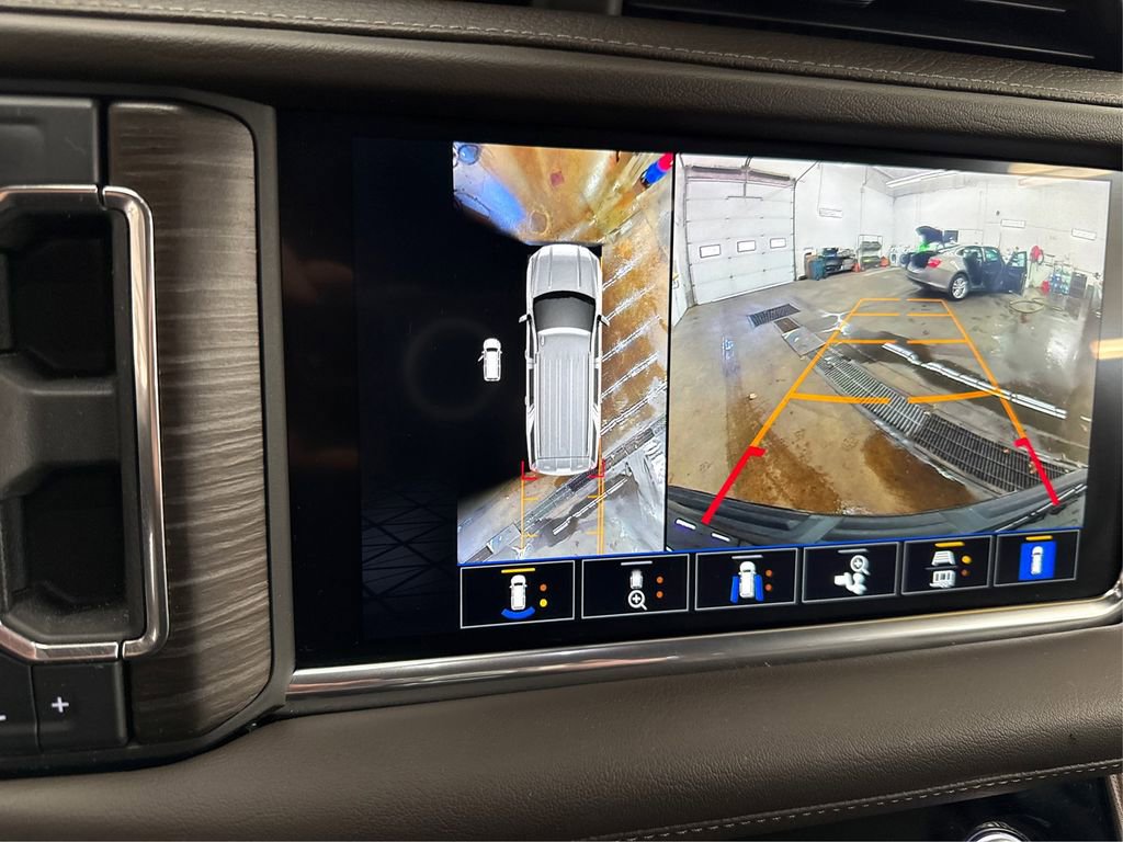 Used 2022 GMC Yukon Denali w/ Max Trailering Package image 31