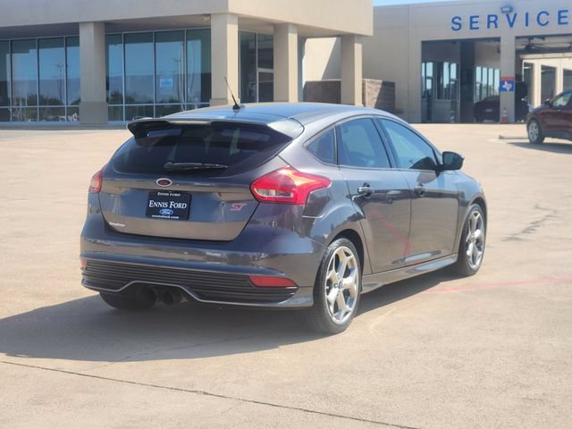 Used 2017 Ford Focus ST FWD image 6
