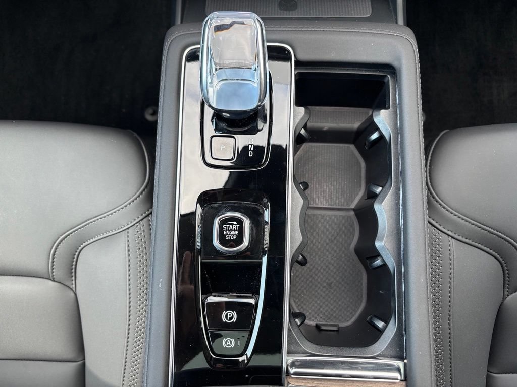 Certified 2026 Volvo XC90 B6 Core w/ Protection Package Premier AWD/4WD image 31
