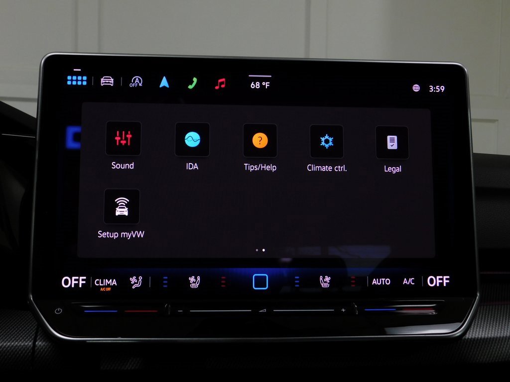 Used 2025 Volkswagen Golf image 61