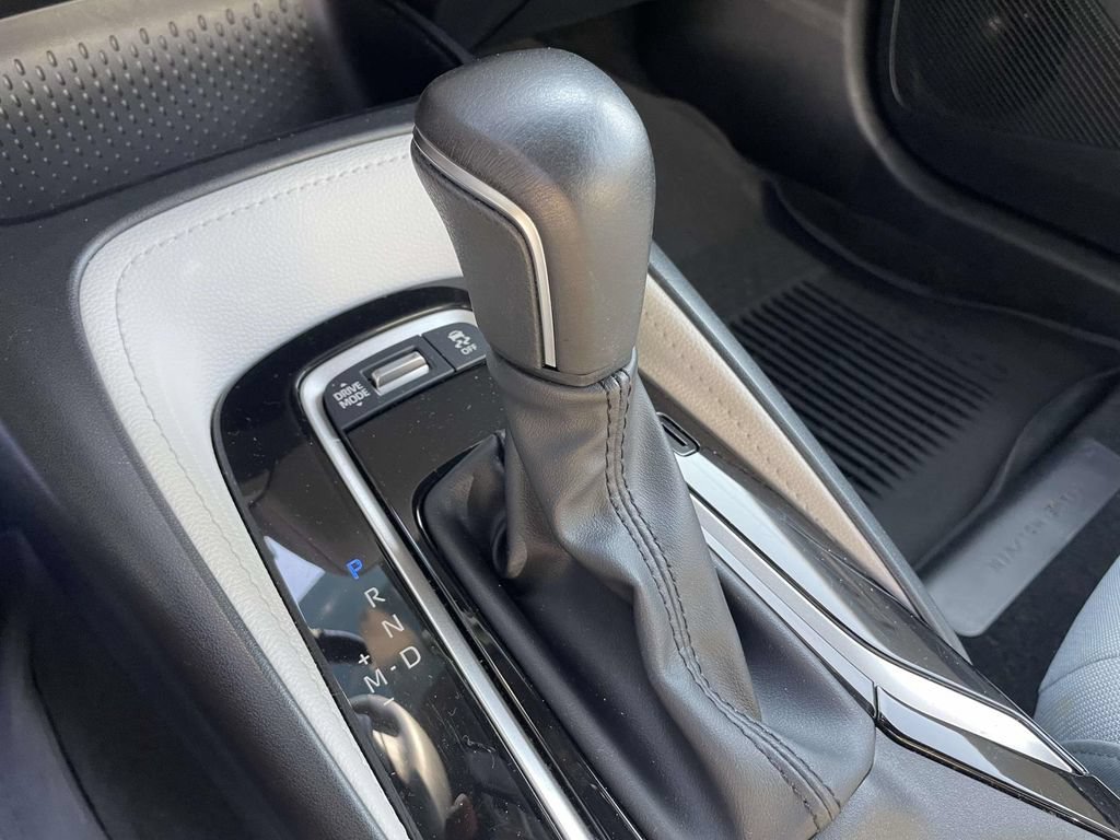 Used 2025 Toyota Corolla SE FWD image 25