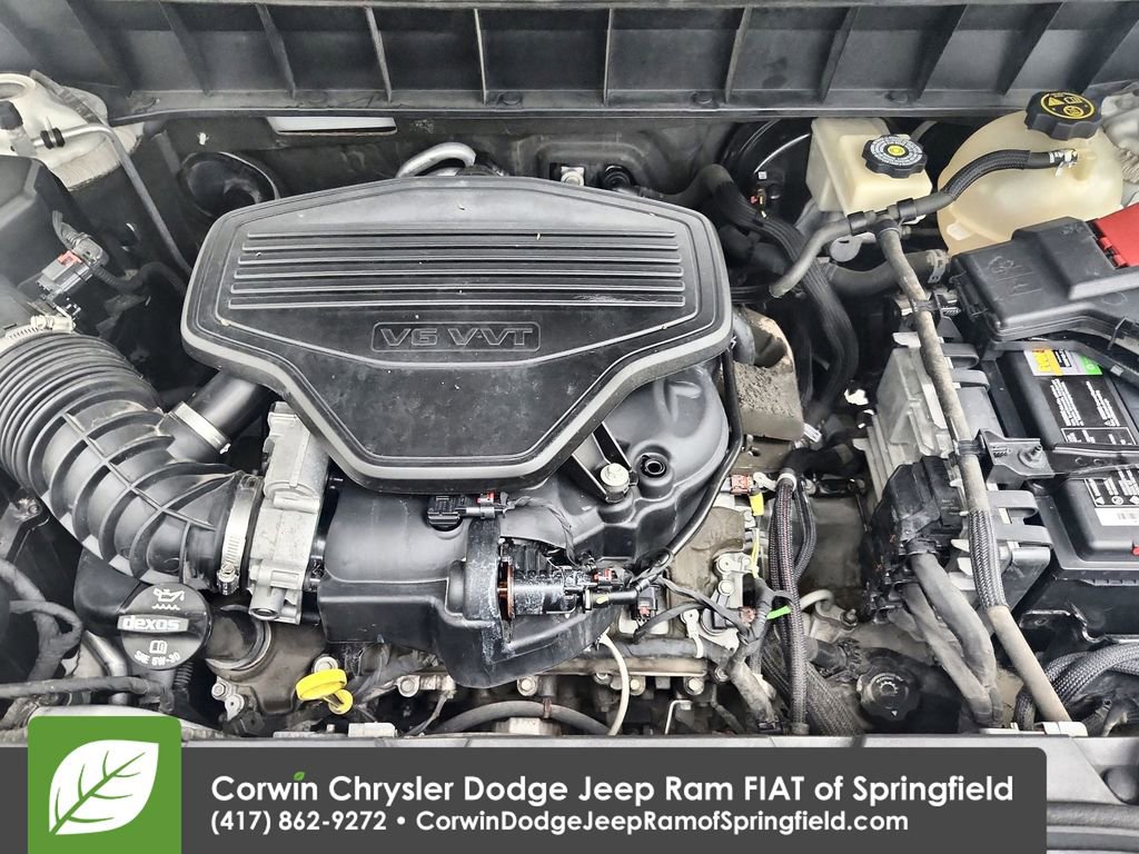 Used 2017 GMC Acadia Denali image 28