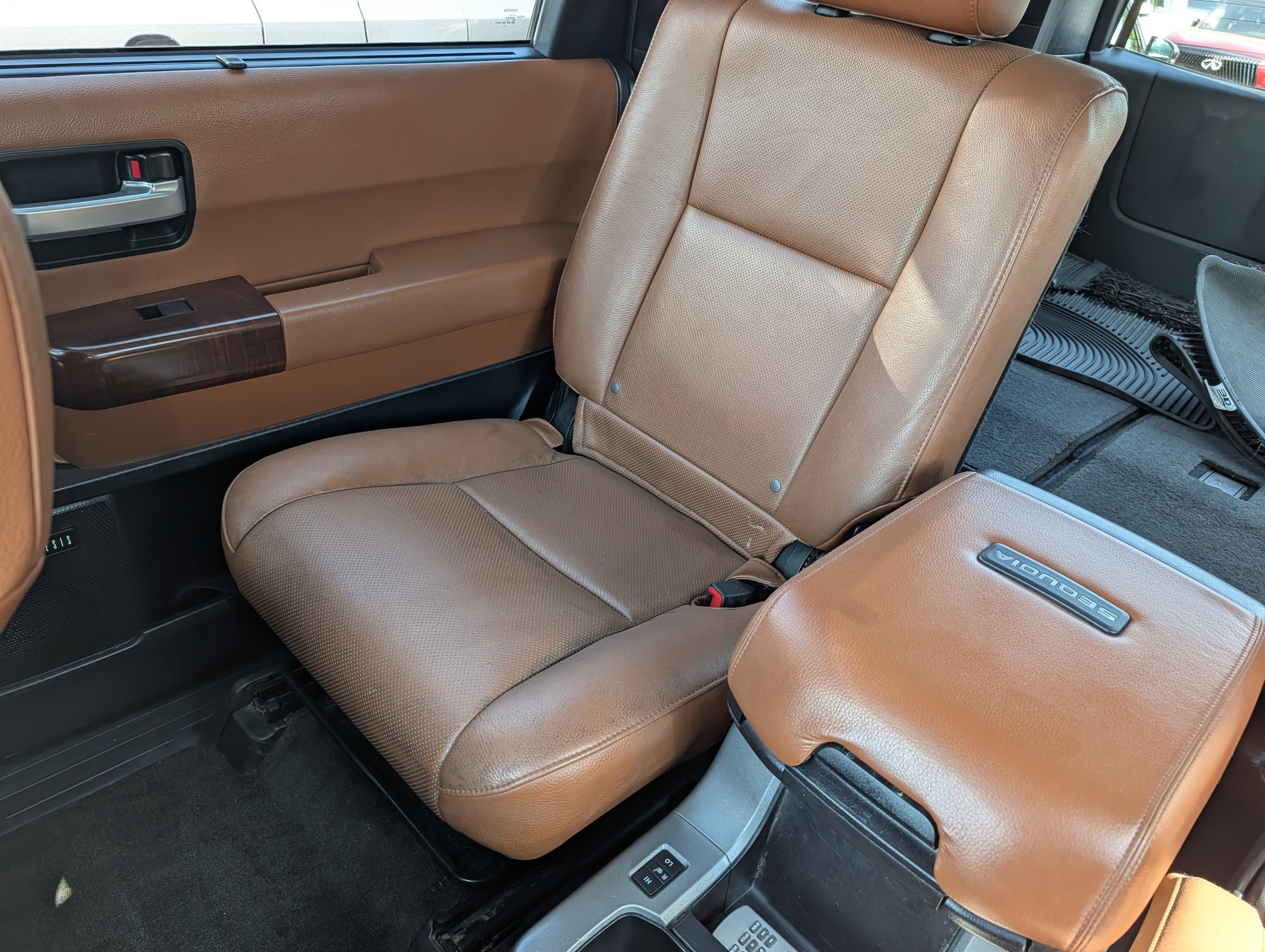 Used 2016 Toyota Sequoia Platinum AWD/4WD image 12