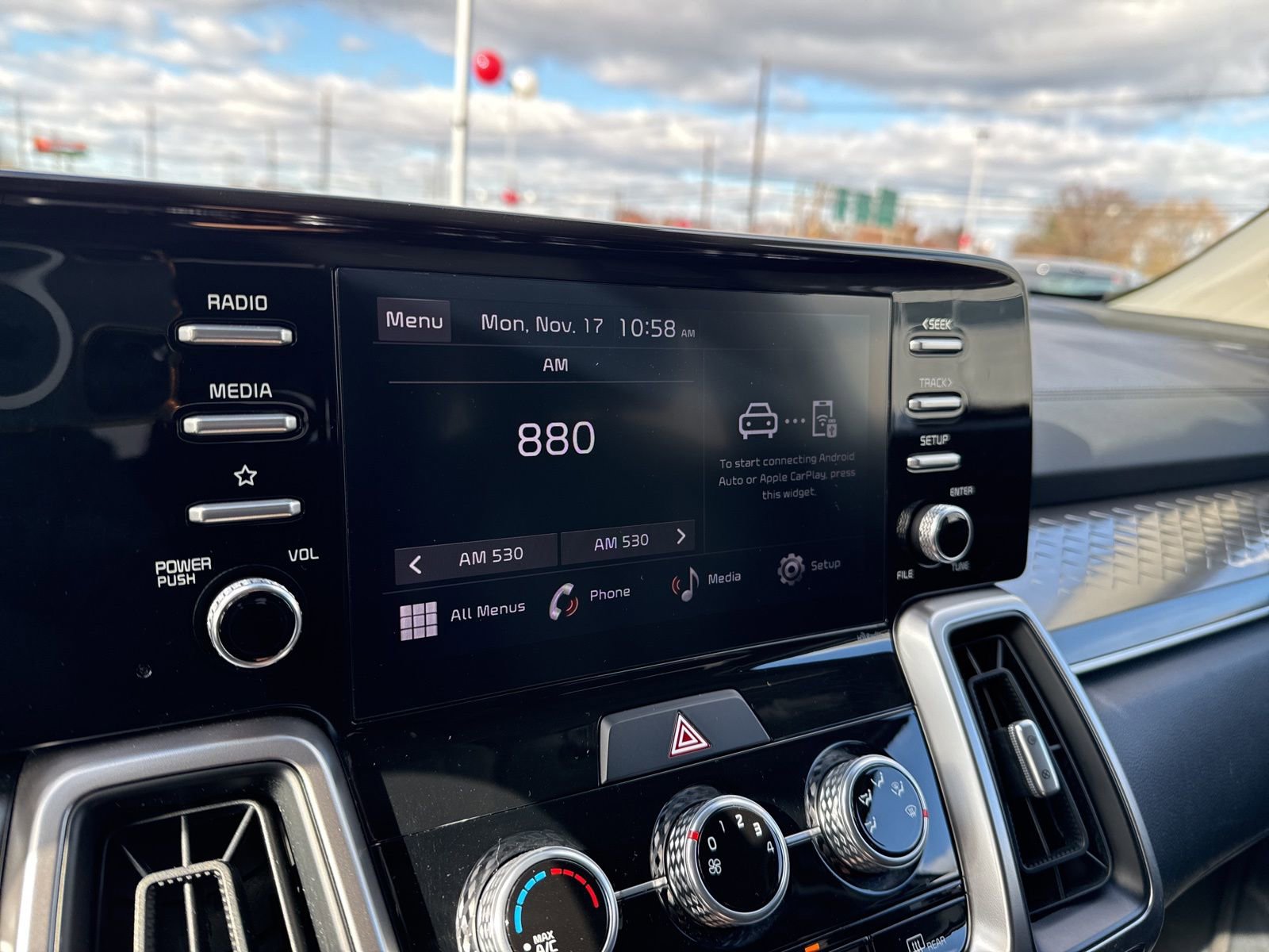 Used 2022 Kia Sorento LX image 21