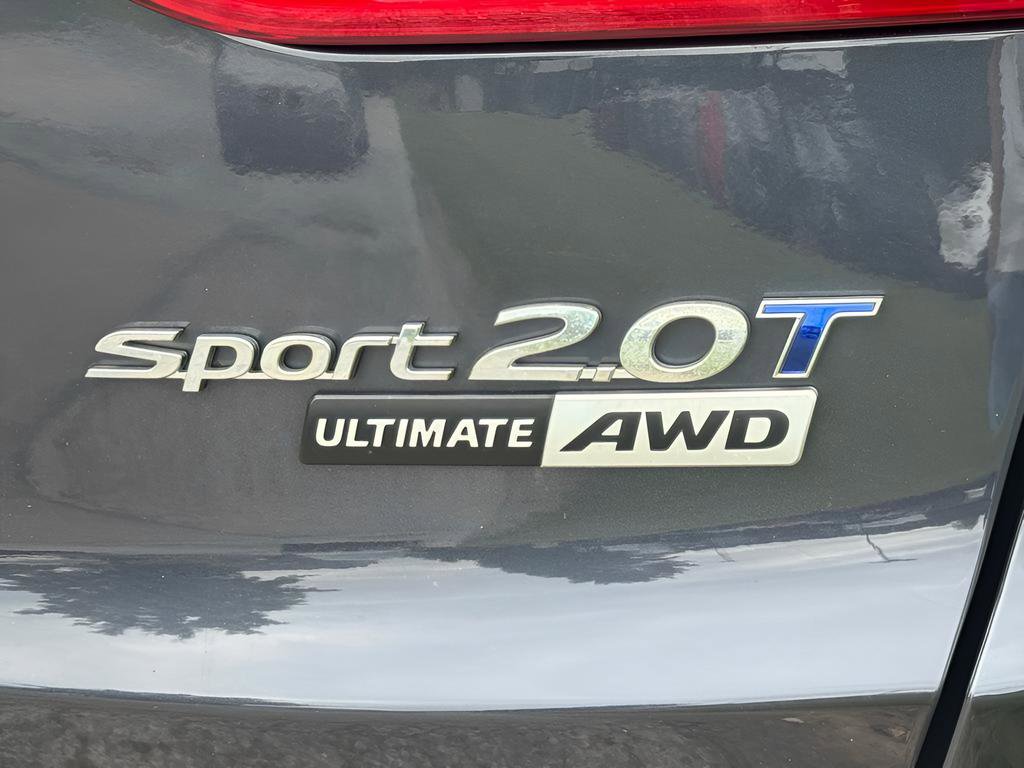 Used 2015 Hyundai Santa Fe Sport 2.0T w/ Option Group 05 AWD/4WD image 10