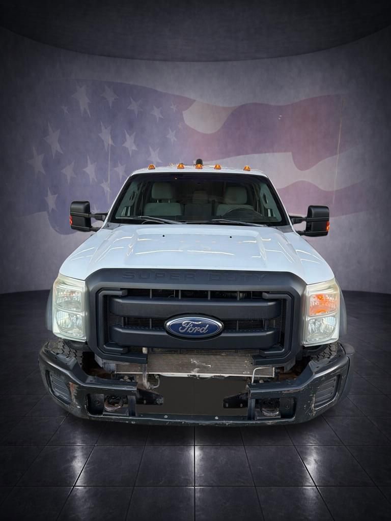 Used 2014 Ford F550 4x4 Crew Cab Super Duty image 4