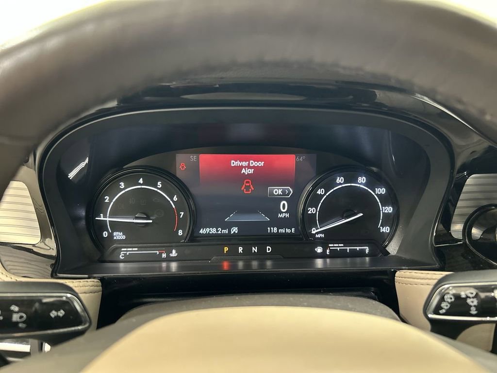 Used 2022 Lincoln Corsair Standard w/ Premium Package image 13