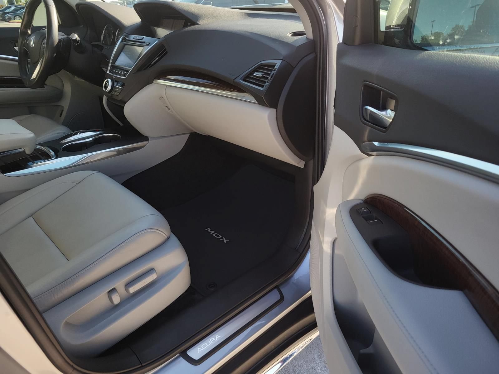 Used 2018 Acura MDX FWD w/ Technology Package image 7